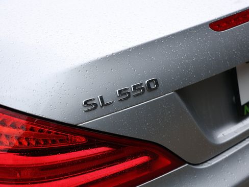Used 2017 Mercedes-Benz SL 550 image 48