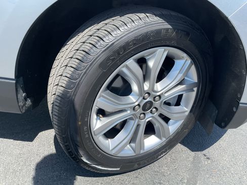 Used 2023 Ford Edge Titanium image 20