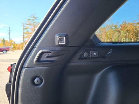 New 2025 Jeep Grand Cherokee Altitude image 27