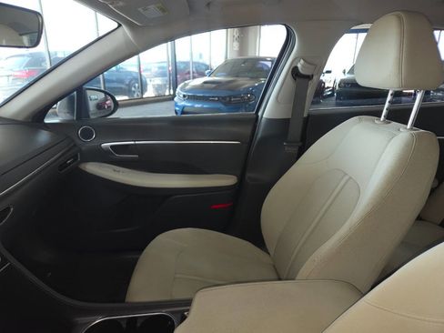 Used 2021 Hyundai Sonata SEL FWD image 16