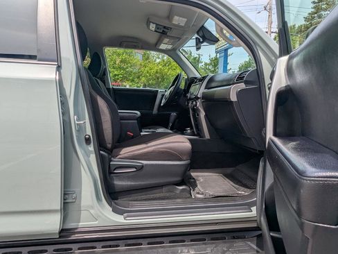 Used 2022 Toyota 4Runner Trail Special Edition AWD/4WD image 37