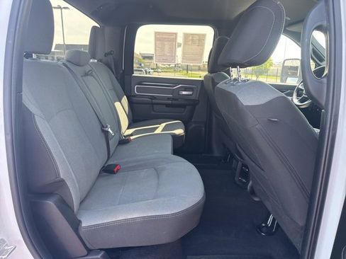 Used 2023 RAM 2500 Big Horn w/ Level 1 Equipment Group image 18