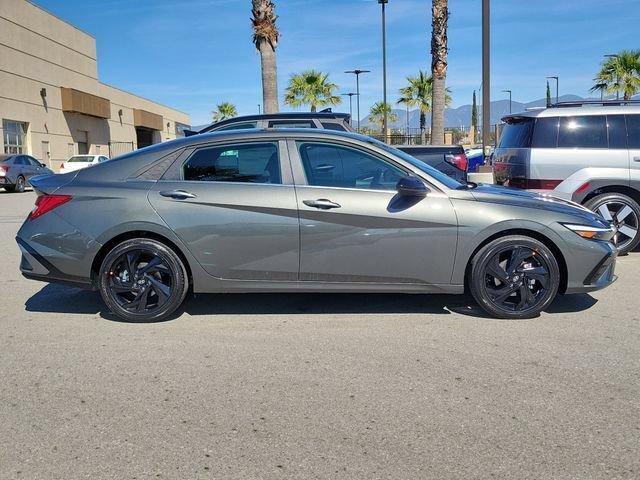 New 2026 Hyundai Elantra SEL Sport Premium FWD image 24