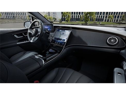 New 2025 Mercedes-Benz EQE 350+ 4MATIC SUV image 6