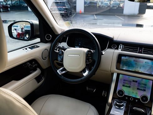 Used 2021 Land Rover Range Rover Westminster Edition image 9