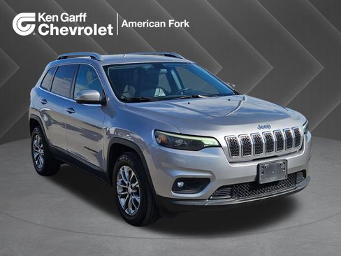 Used 2019 Jeep Cherokee Latitude Plus AWD/4WD image 1