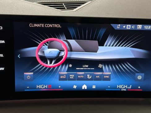 Used 2025 BMW 228i xDrive w/ Premium Package image 19