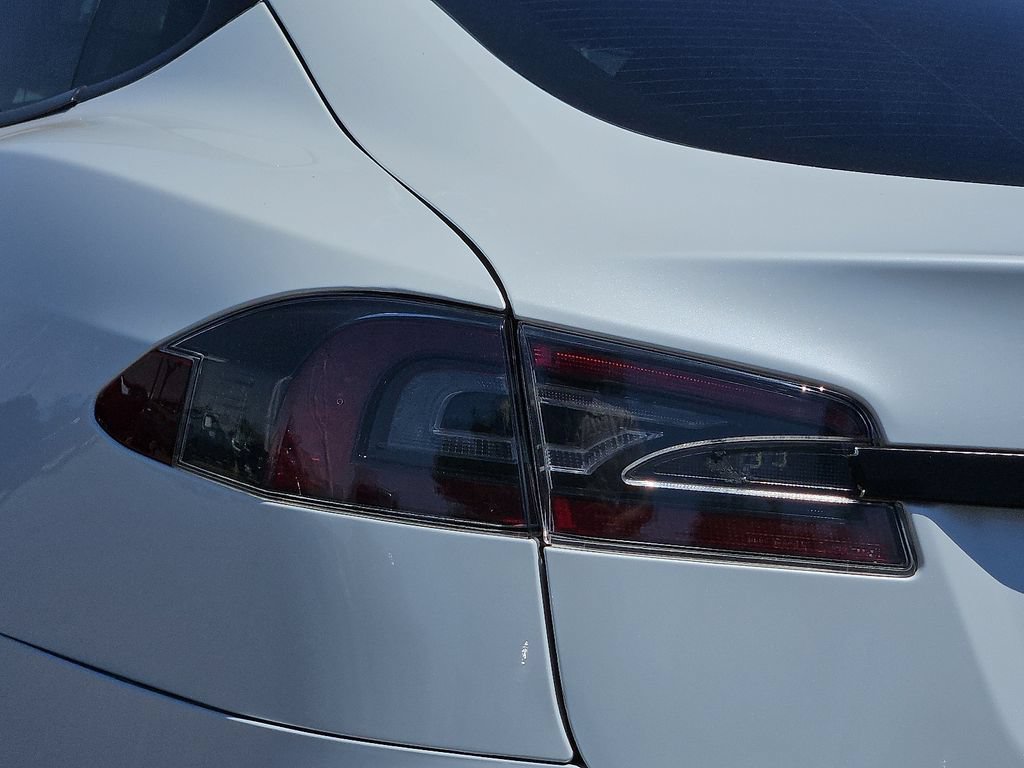 Used 2020 Tesla Model S Long Range AWD/4WD image 9
