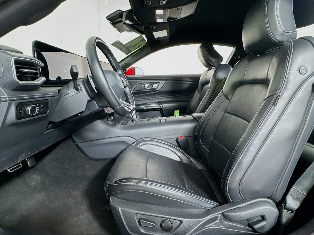 Used 2024 Ford Mustang GT Premium RWD image 13