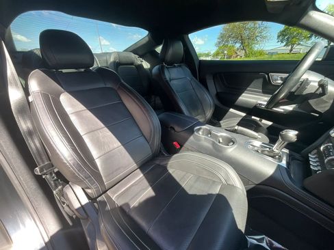 Used 2018 Ford Mustang GT Premium w/ Equipment Group 401A RWD image 13