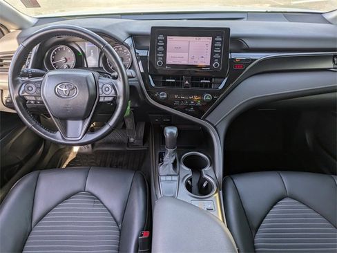 Used 2023 Toyota Camry SE w/ Cold Weather Package image 15