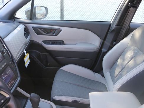 Used 2025 Subaru Forester image 19