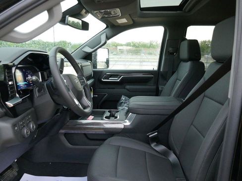 New 2026 Chevrolet Silverado 2500 LTZ w/ LTZ Plus Package AWD/4WD image 16