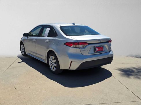 Certified 2025 Toyota Corolla LE FWD image 5