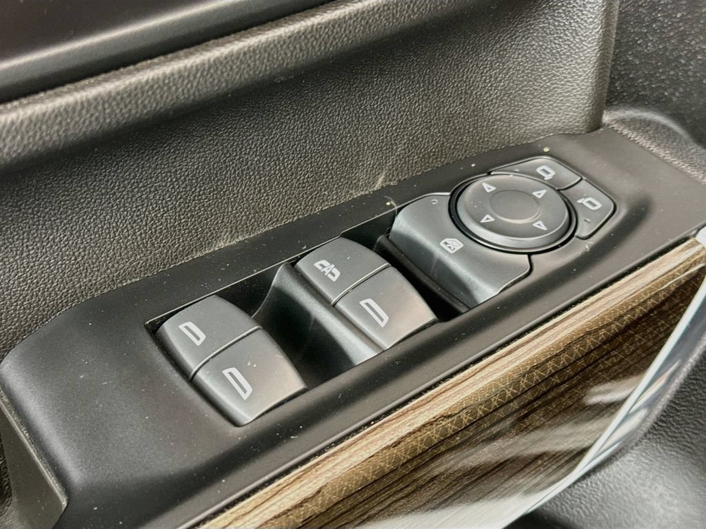 Used 2023 Chevrolet Silverado 2500 LT AWD/4WD image 17