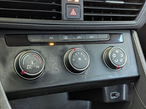 Used 2019 Volkswagen Jetta S w/ Driver Assistance Package image 7