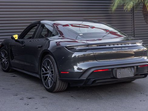 Certified 2020 Porsche Taycan Turbo image 3