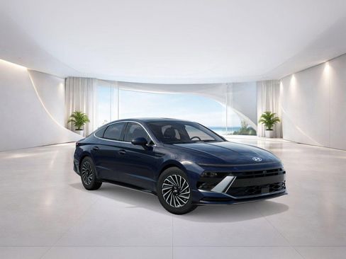 New 2026 Hyundai Sonata Limited FWD image 2