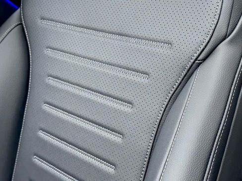 New 2026 Mercedes-Benz GLC 300 4MATIC image 21