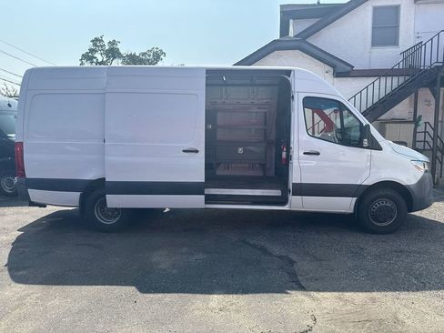 Used 2019 Mercedes-Benz Sprinter 170 image 20