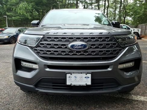 Used 2023 Ford Explorer XLT w/ Equipment Group 202A AWD/4WD image 6