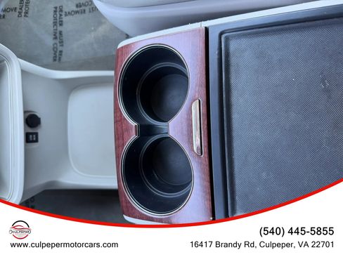 Used 2013 Toyota Sienna XLE image 25