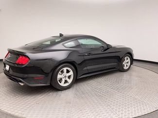 Used 2022 Ford Mustang Coupe RWD video 2