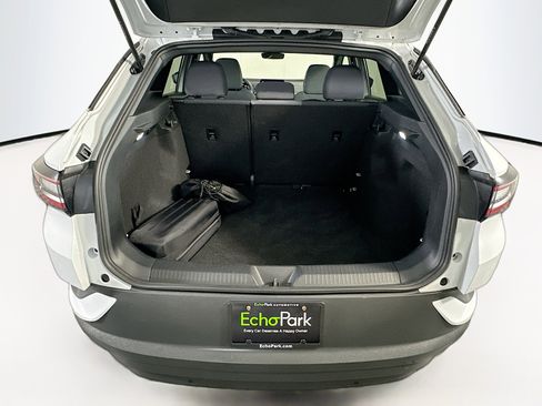 Used 2022 Volkswagen ID.4 Pro image 28