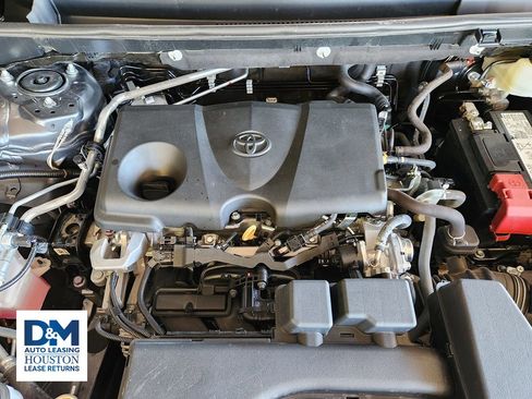 Used 2022 Toyota RAV4 LE image 41