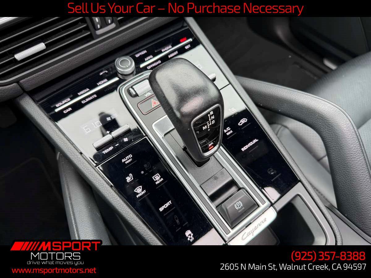 Used 2021 Porsche Cayenne AWD/4WD image 23