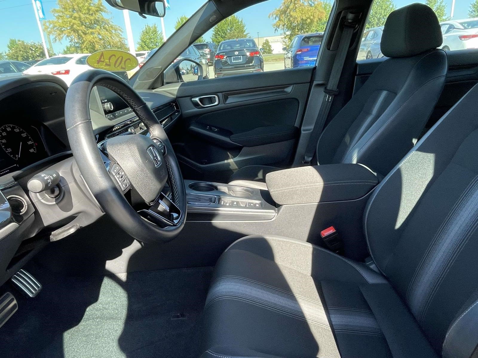 Used 2024 Honda Civic Sport image 13