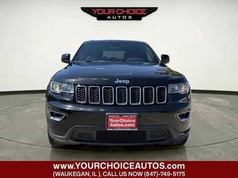 Used 2017 Jeep Grand Cherokee Laredo w/ Quick Order Package 23E AWD/4WD image 8