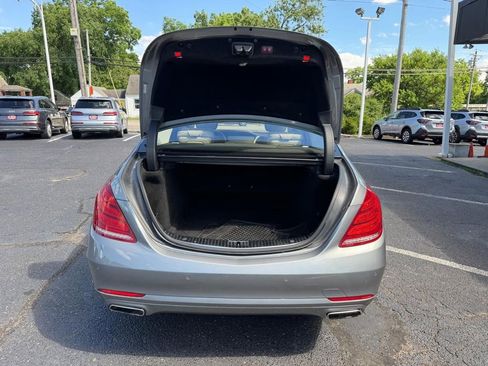 Used 2014 Mercedes-Benz S 550 Sedan image 18