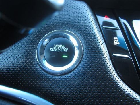 Used 2017 Cadillac XTS image 23