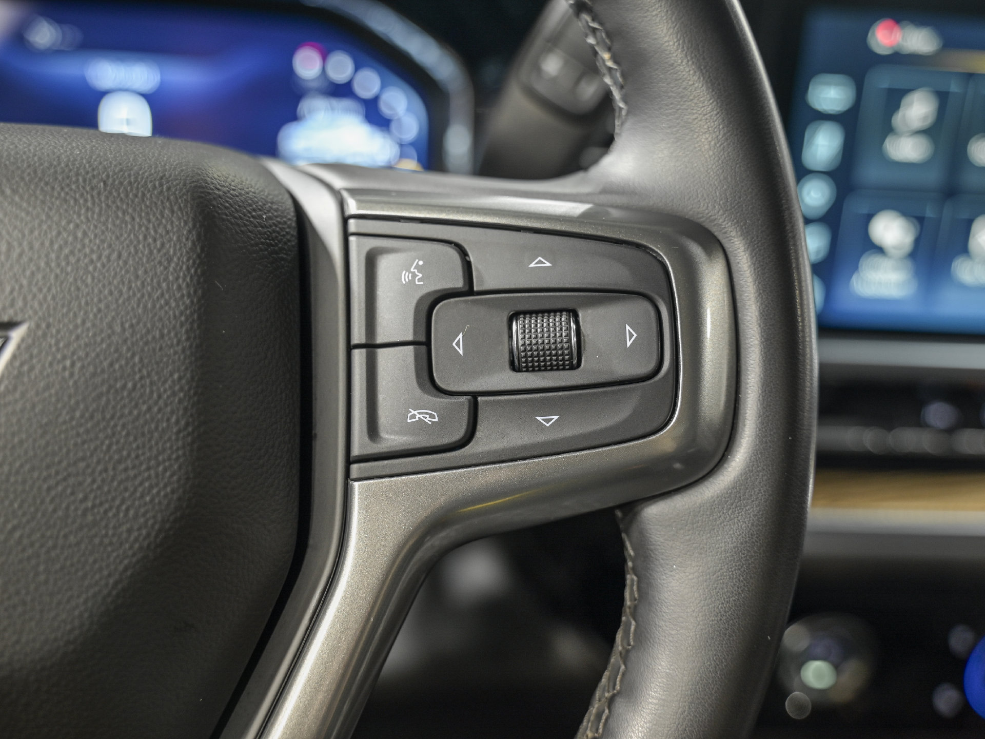 Used 2024 Chevrolet Silverado 1500 RST AWD/4WD image 20