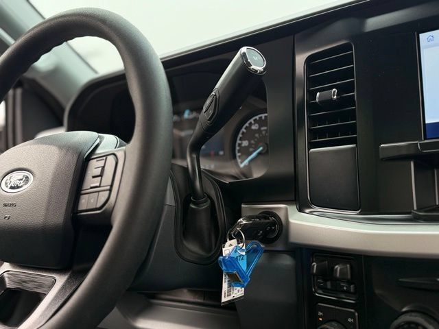 New 2026 Ford F350 XL w/ STX Appearance Package AWD/4WD image 9
