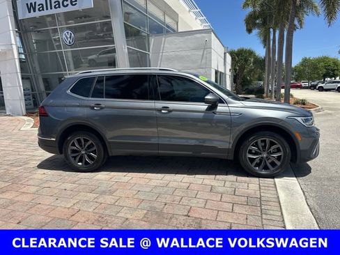 Certified 2022 Volkswagen Tiguan SE FWD image 6