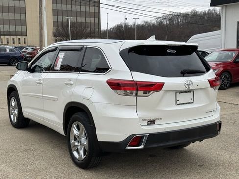 Used 2019 Toyota Highlander Limited image 3