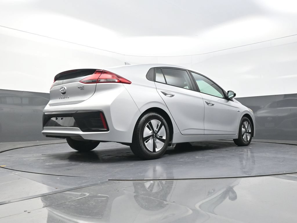 Used 2018 Hyundai Ioniq Blue FWD image 27