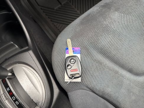 Used 2009 Honda Fit Sport image 25