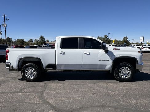 Used 2021 Chevrolet Silverado 2500 LT w/ Z71 Off-Road Package image 7