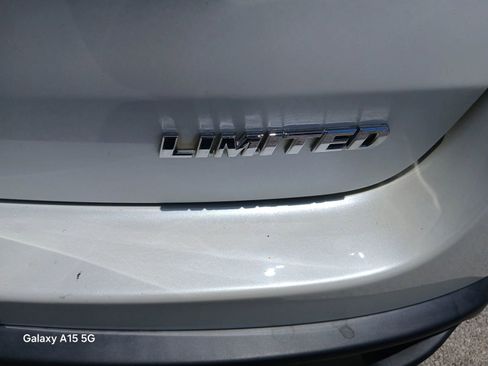 Used 2016 Toyota Highlander Limited FWD image 17