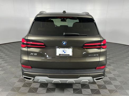 Used 2026 BMW X5 xDrive50e w/ Premium Package AWD/4WD image 6