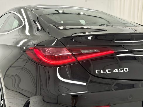 Used 2025 Mercedes-Benz CLE 450 4MATIC Coupe image 17