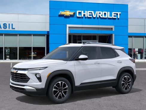 New 2026 Chevrolet TrailBlazer LT image 2