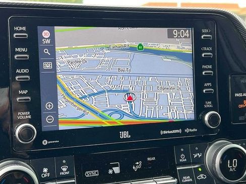 Used 2021 Toyota Highlander XSE image 28