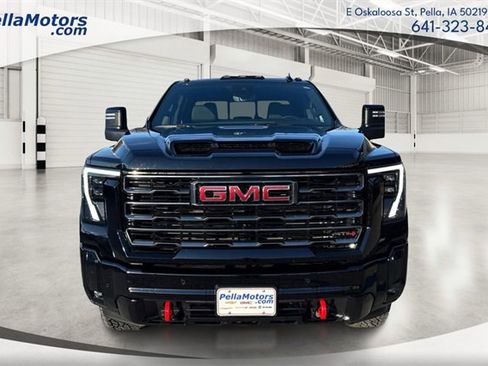 Used 2025 GMC Sierra 2500 AT4 w/ AT4 Premium Plus Package image 7
