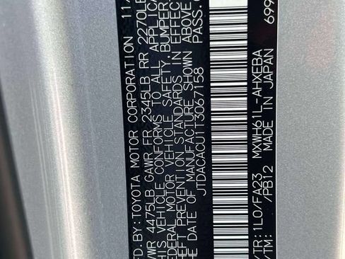 Used 2026 Toyota Prius Plug-In Hybrid FWD image 18