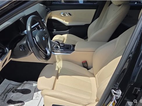 Used 2022 BMW 330i Sedan w/ Premium Package 2 RWD image 10