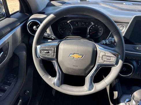 New 2025 Chevrolet Blazer LT w/ Convenience Package image 18